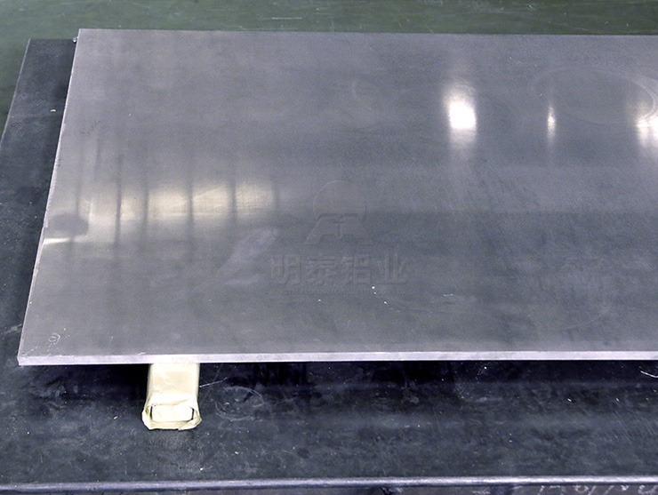 淬火、拉伸鋁板